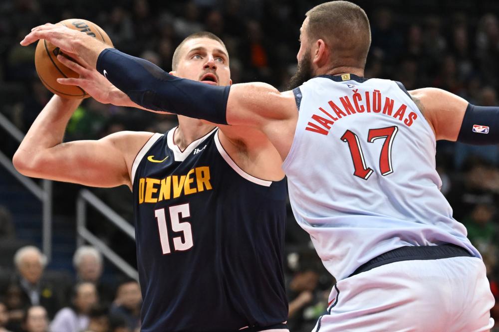 更实质性地 更实质性地