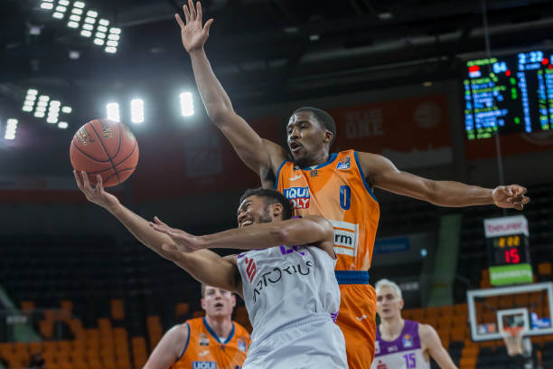 不止是坚韧 不止是坚韧